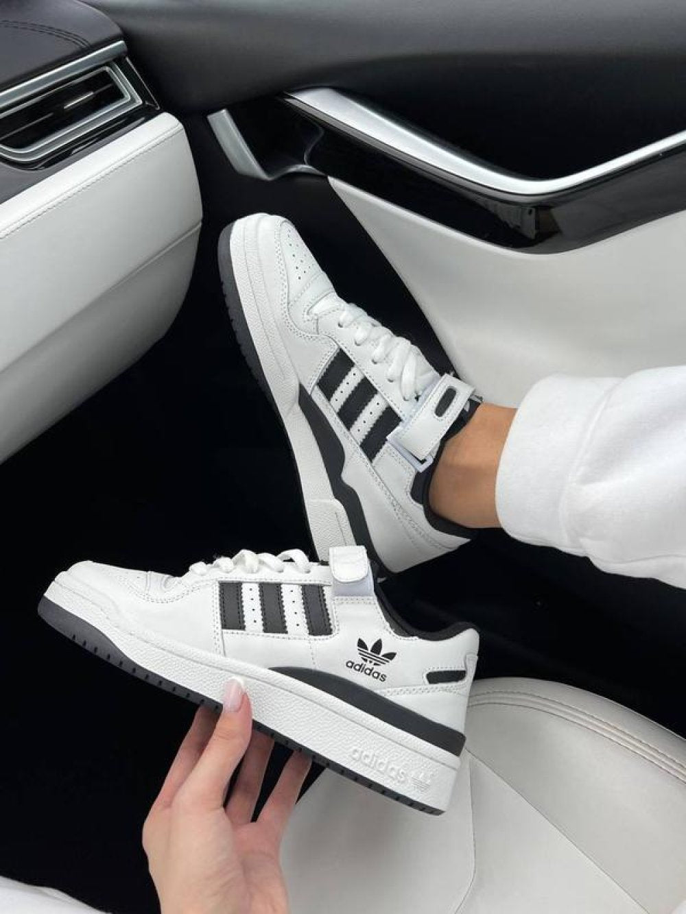 Adidas Forum Cırtlı Beyaz Siyah