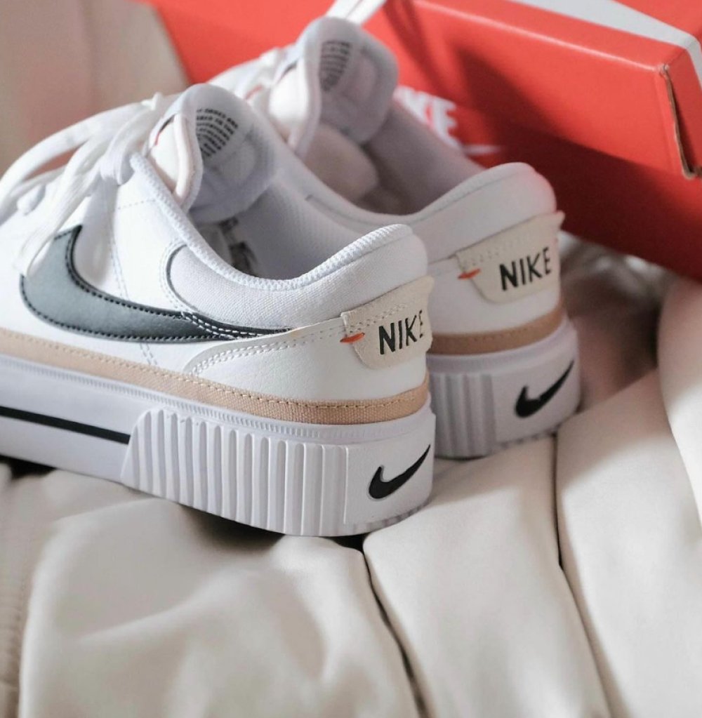 Nike Court Legacy